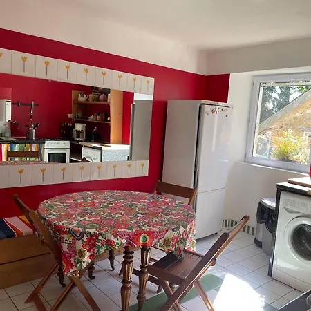 Maison Millage Face Aux Pyrenees בית נופש *