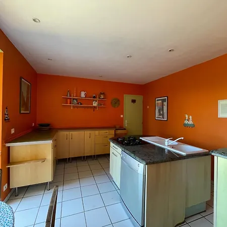 Maison Millage Face Aux Pyrenees בית נופש