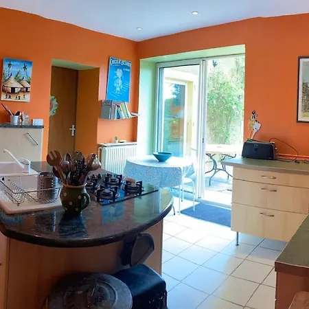 Maison Millage Face Aux Pyrenees * אולורן-סנט-מארי