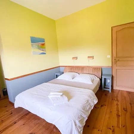 Maison Millage Face Aux Pyrenees בית נופש *